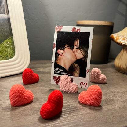 Valentines Knitted Heart Picture Stand