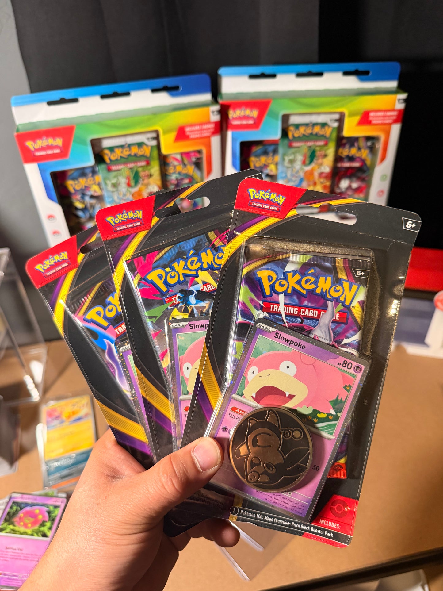 Pitch Black Single Blister - Slowpoke